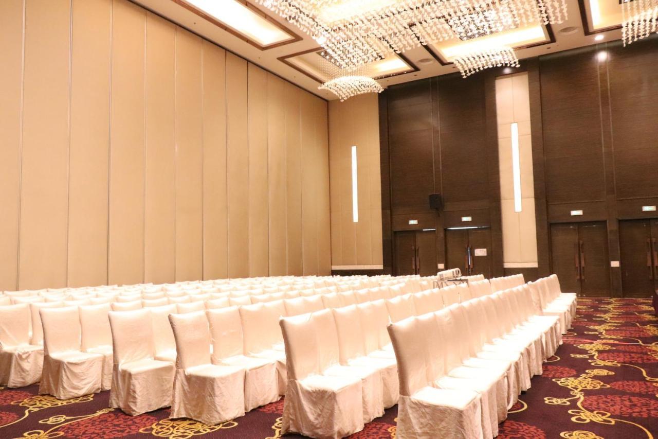 Holiday Inn Panjin Aqua City By Ihg Exterior photo
