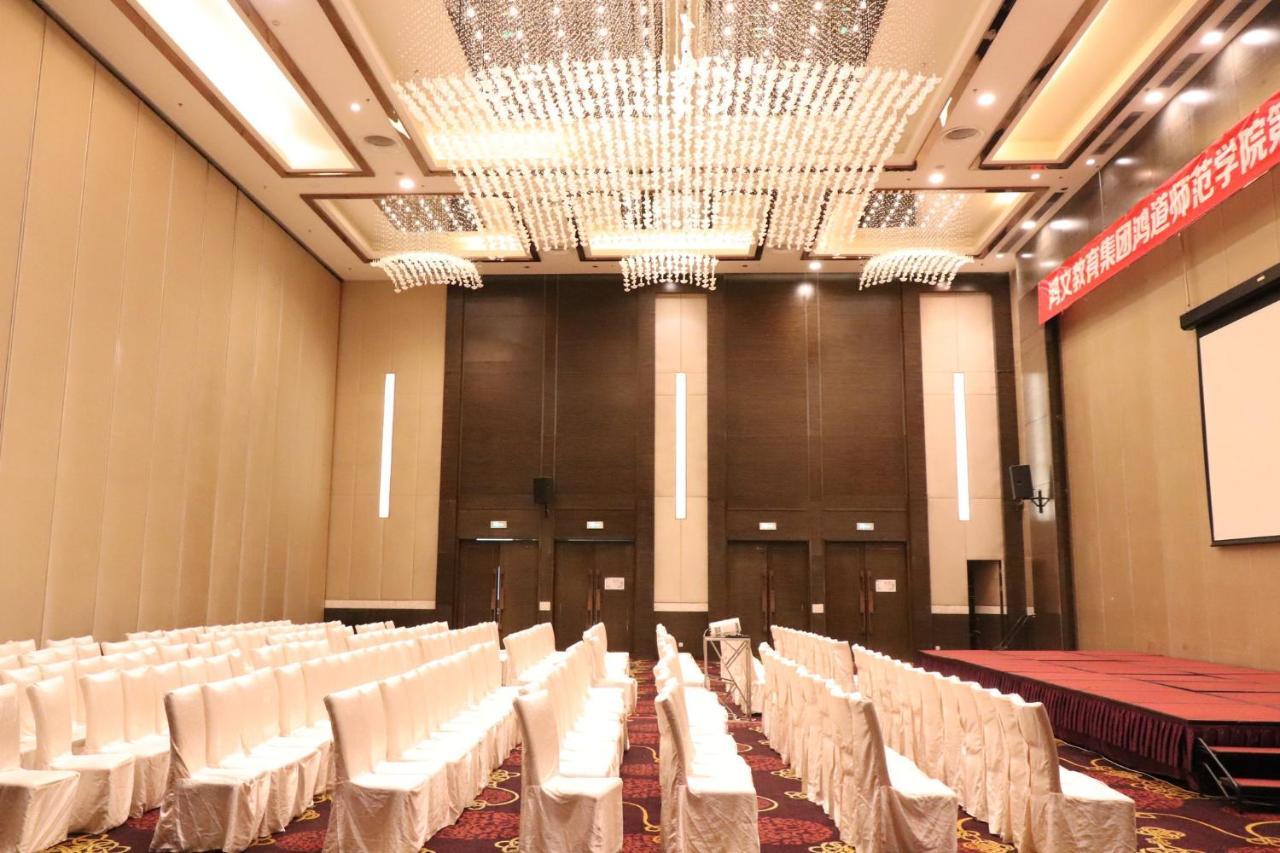 Holiday Inn Panjin Aqua City By Ihg Exterior photo