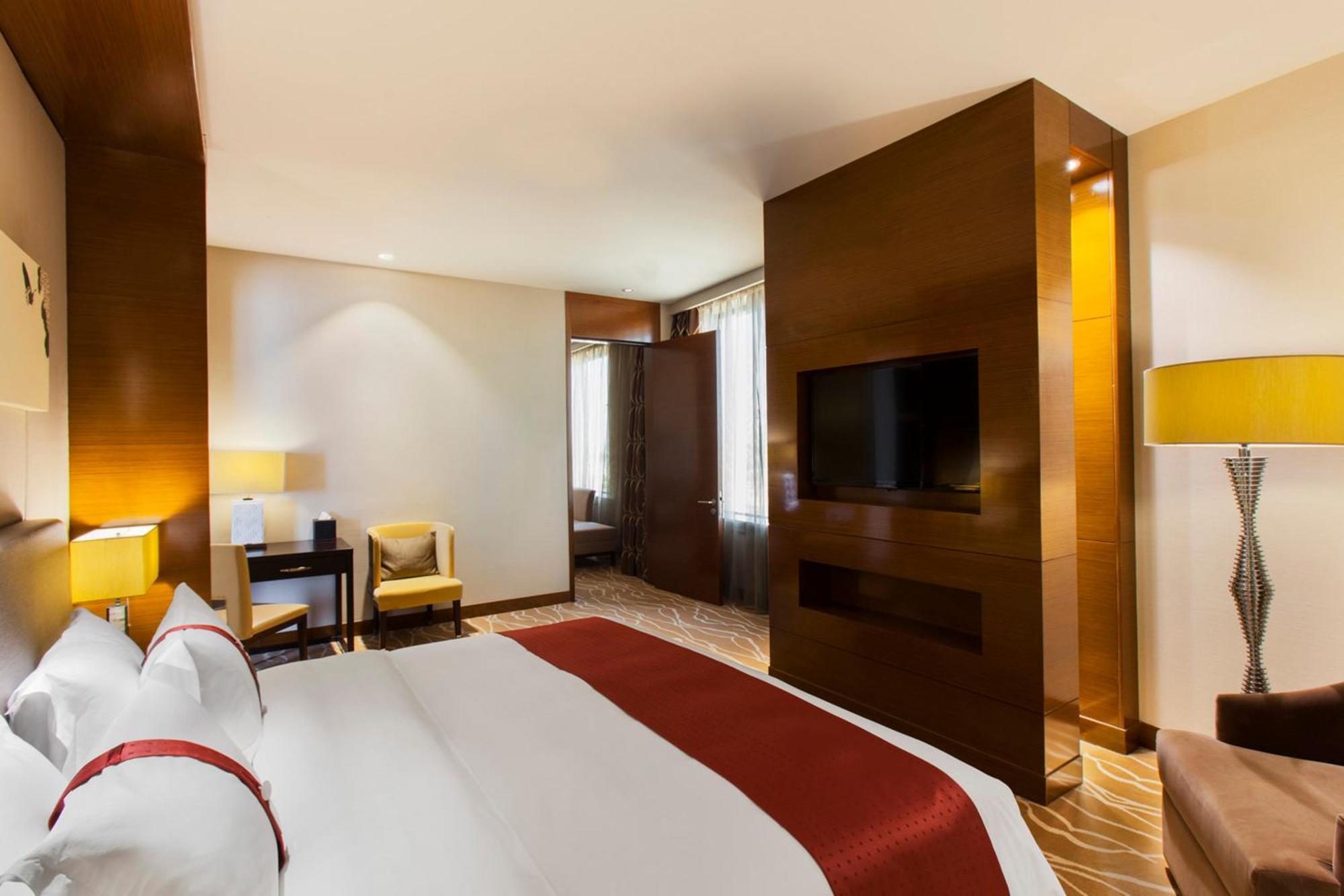 Holiday Inn Panjin Aqua City By Ihg Exterior photo